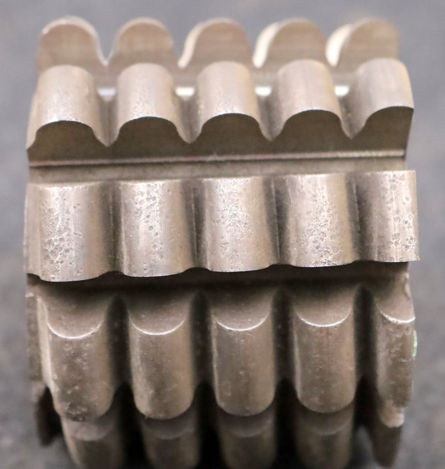 Bild des Artikels JER-Kettenrad-Wälzfräser-Teilung-12,7mm-=-1/2"-RollenØ-7,8mm-Ø77x60xØ27mm-LKN