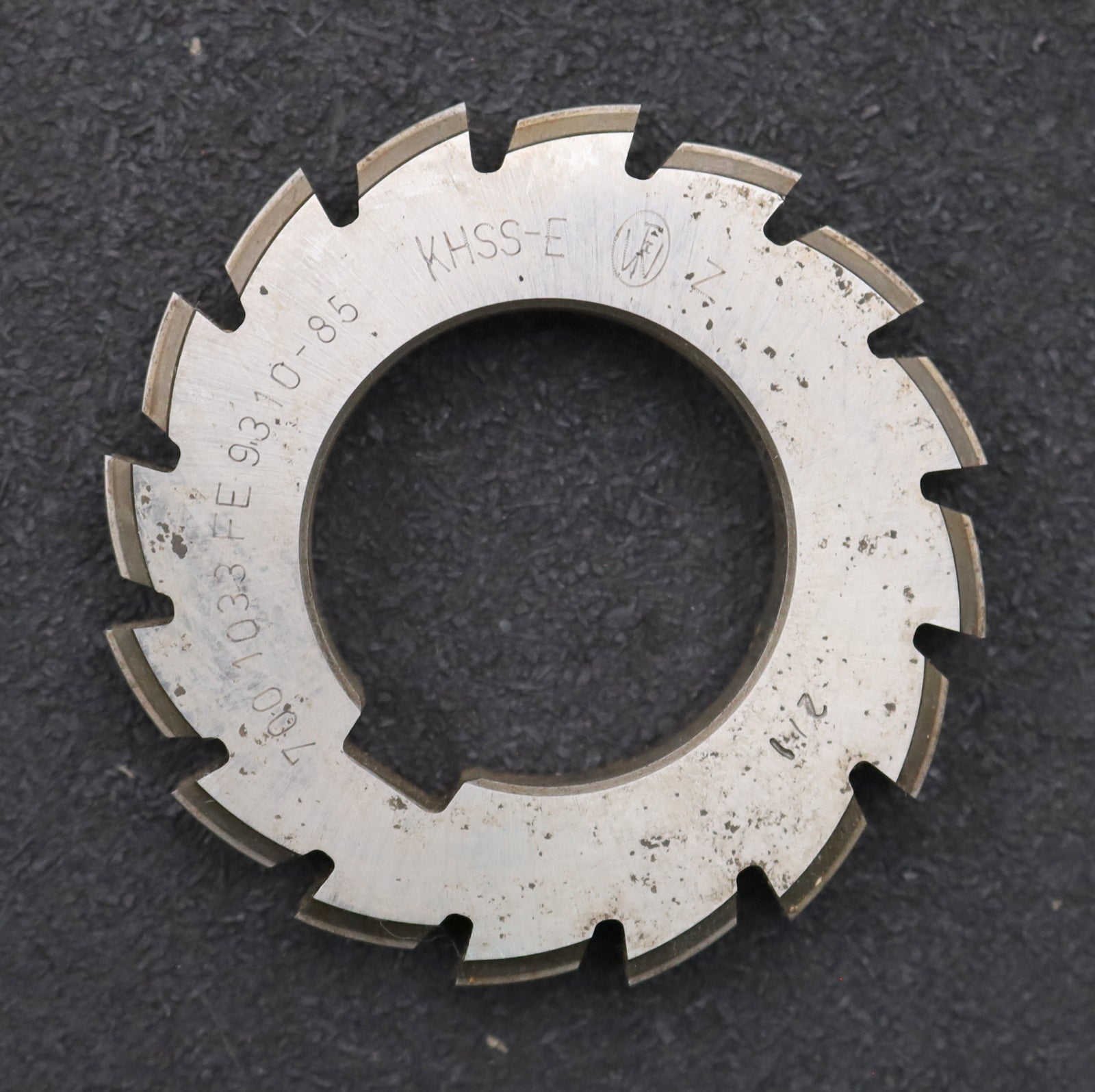 Bild des Artikels ESKA-Keilwellen-Formfräser-spline-cutter-6-Keile-DIN5462-28x32x7mm-Rest:-95%