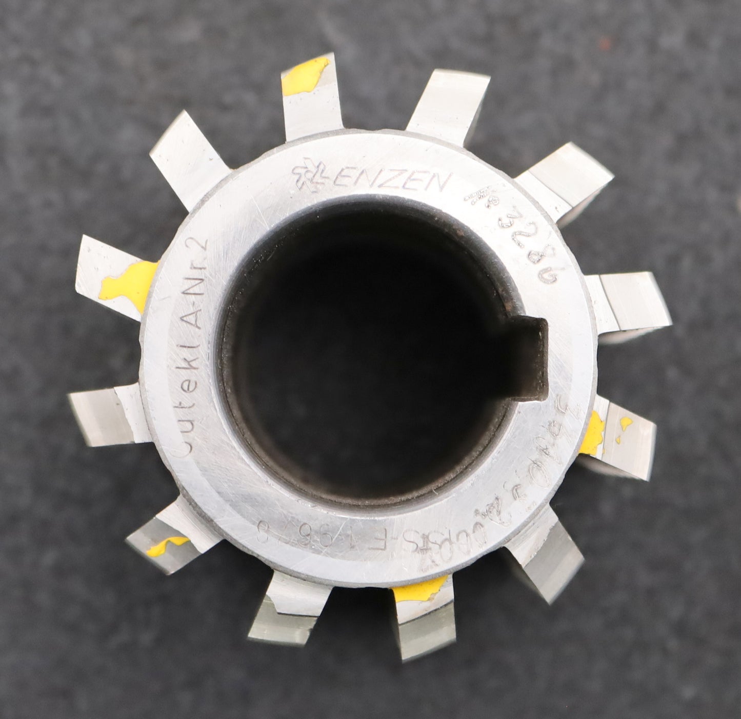 Bild des Artikels PWS-Zahnrad-Wälzfräser-gear-hob-m=-2,5mm-BPIII-DIN-3972-EGW-20°-Ø69x60xØ32mm