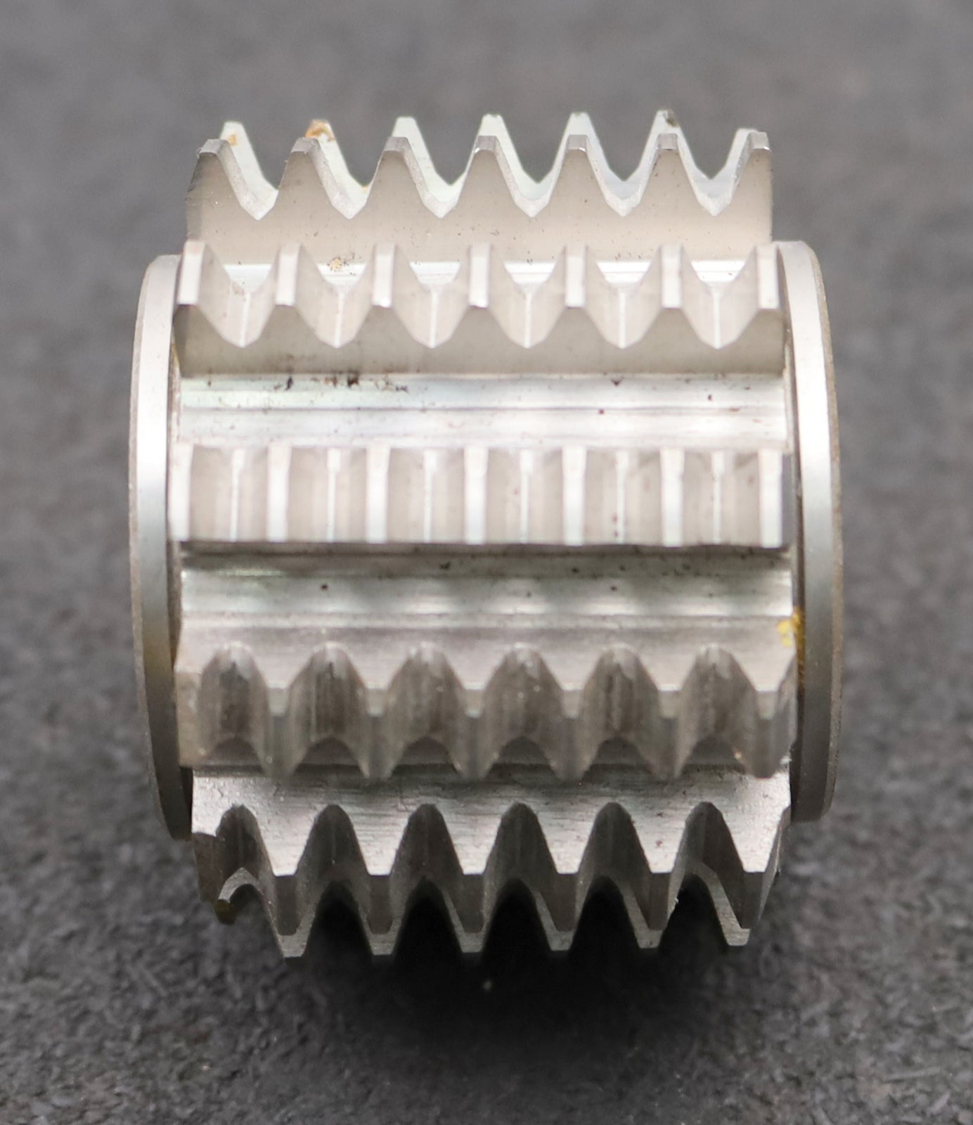 Bild des Artikels PWS-Zahnrad-Wälzfräser-gear-hob-m=-2mm-BPIII-nach-DIN-3972-EGW-20°-Rest:-55%