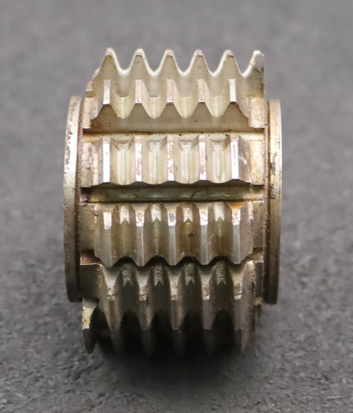 Bild des Artikels JAL-Zahnrad-Wälzfräser-gear-hob-m=-1,75mm-BPIII-DIN3972-EGW-20°-Rest:-95%