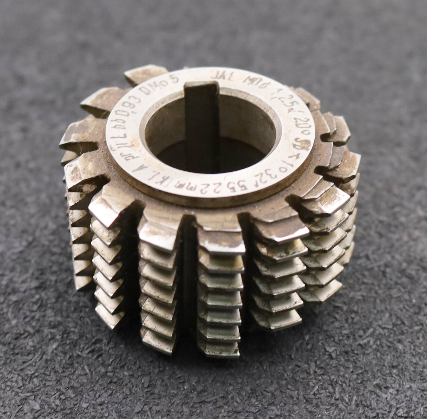 Bild des Artikels JAL-Zahnrad-Wälzfräser-gear-hob-m=-1,25mm-BPII-nach-DIN3972-EGW-20°-Ø51x32xØ22mm