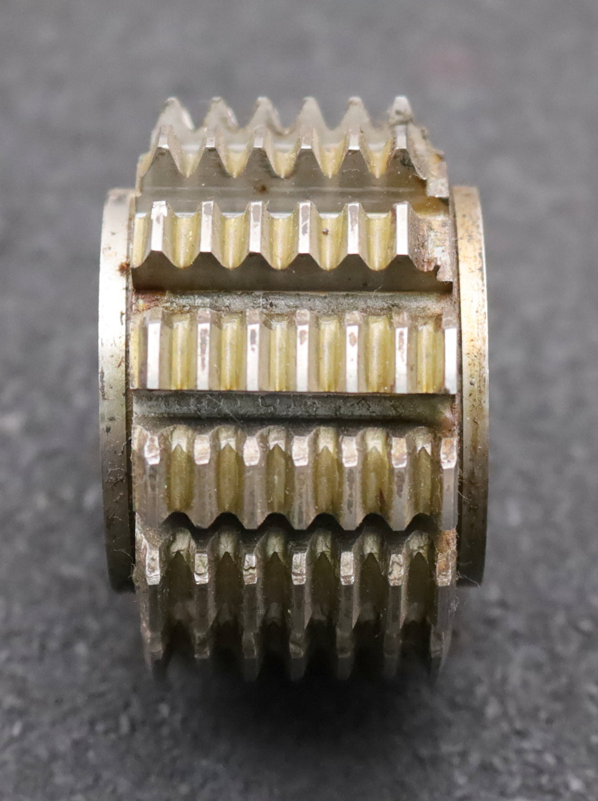 Bild des Artikels JAL-Zahnrad-Wälzfräser-gear-hob-m=-1,25mm-BPII-nach-DIN3972-EGW-20°-Ø51x32xØ22mm