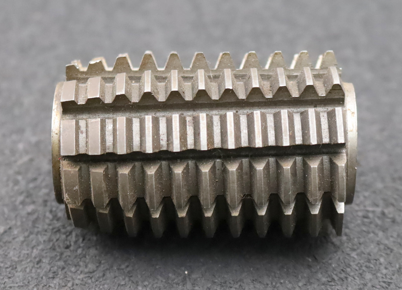 Bild des Artikels Zahnrad-Wälzfräser-gear-hob-m=-1,75mm-Teilung-5,49mm-EGW-20°-Ø40x63xØ16mm