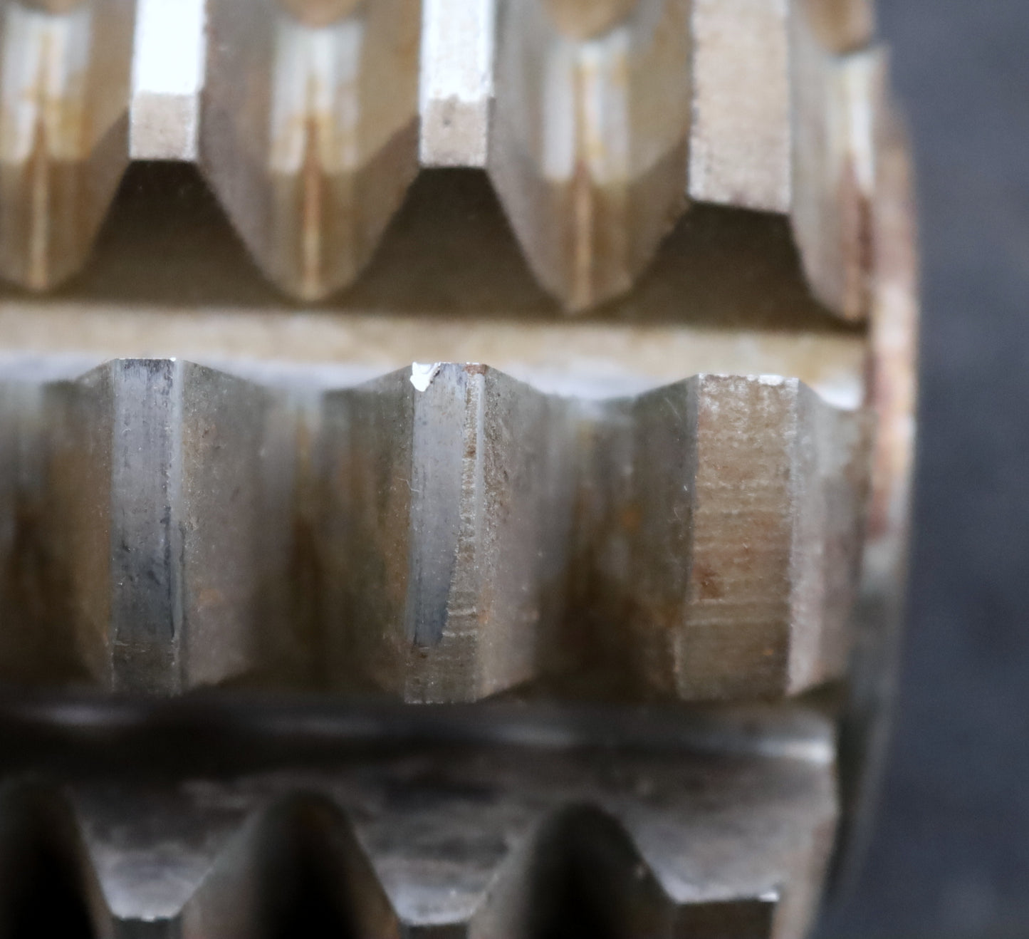 Bild des Artikels PWS-Zahnrad-Wälzfräser-gear-hob-m=5,0mm-EGW-20°-BPII-DIN-3972-HSS-10-Spannuten