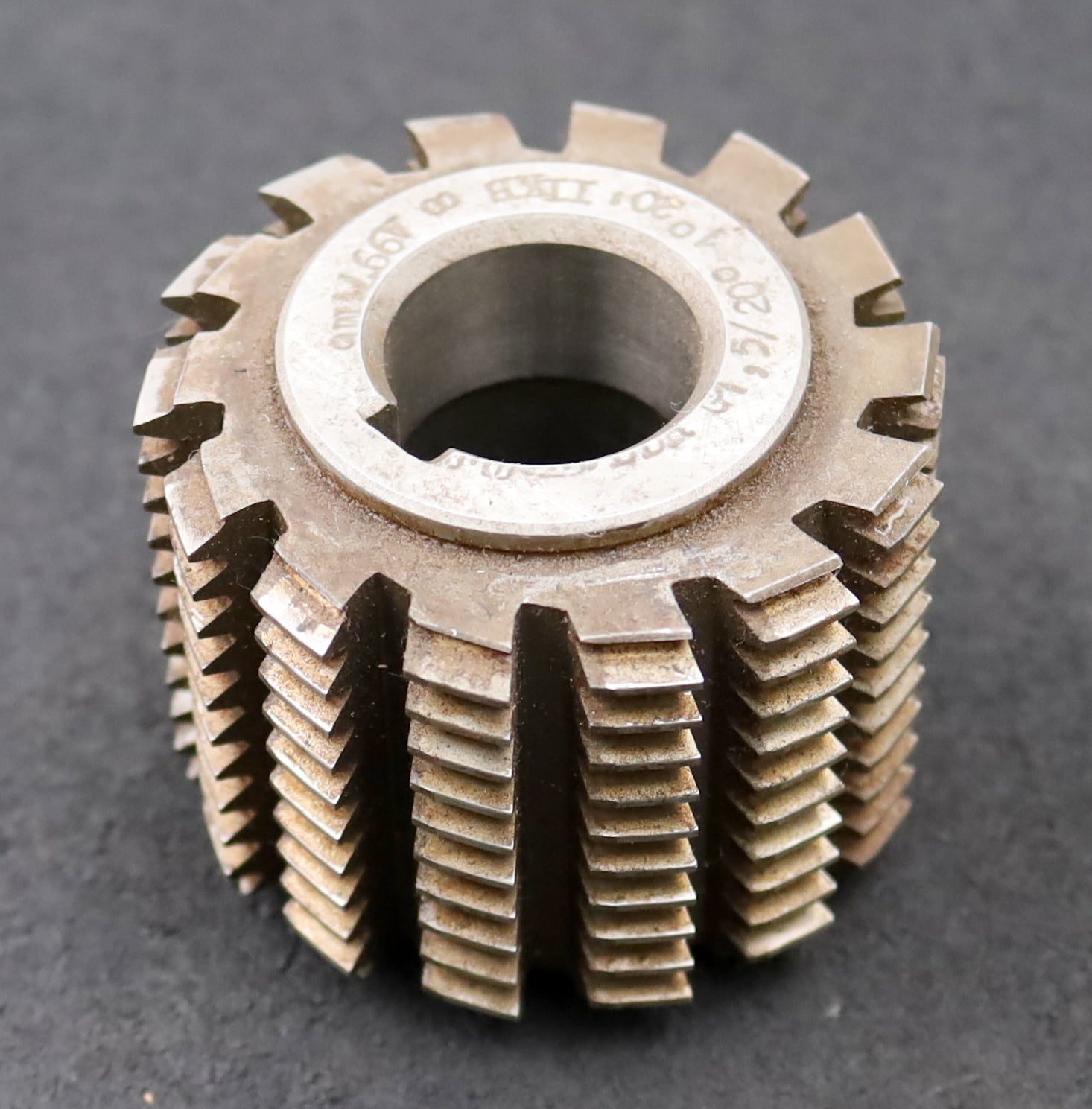 Bild des Artikels PWS-Zahnrad-Wälzfräser-gear-hob-m=-1,5mm-BP-II-DIN-3972-EGW-20°-Ø69x58xØ27mm-HSS