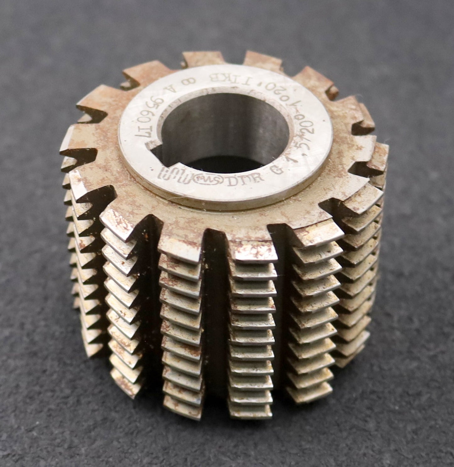 Bild des Artikels PWS-Zahnrad-Wälzfräser-m=-1,5mm-BP-II-DIN-3972-EGW-20°-Ø69x58xØ27mm-1gg.Links