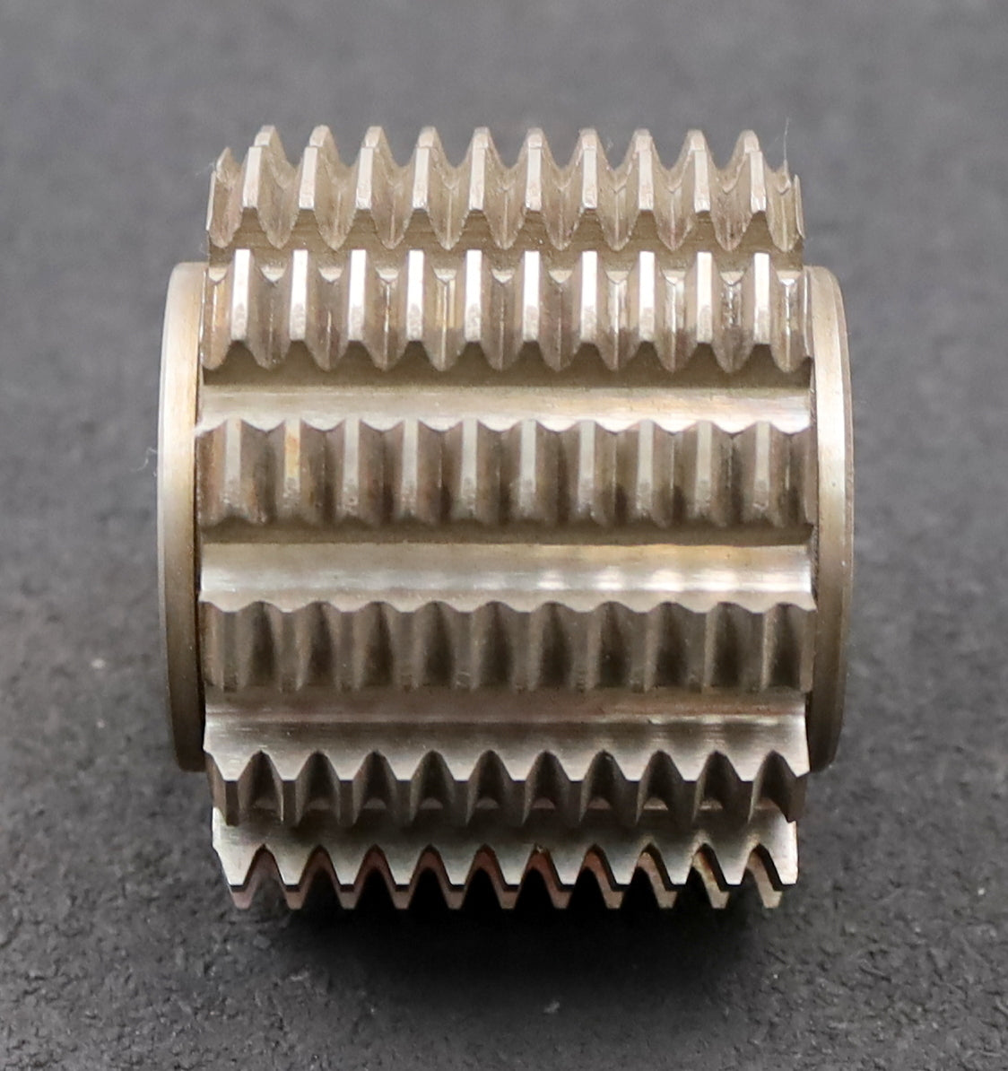 Bild des Artikels PWS-Zahnrad-Wälzfräser-m=-1,5mm-BP-II-DIN-3972-EGW-20°-Ø69x58xØ27mm-Rest:-70%