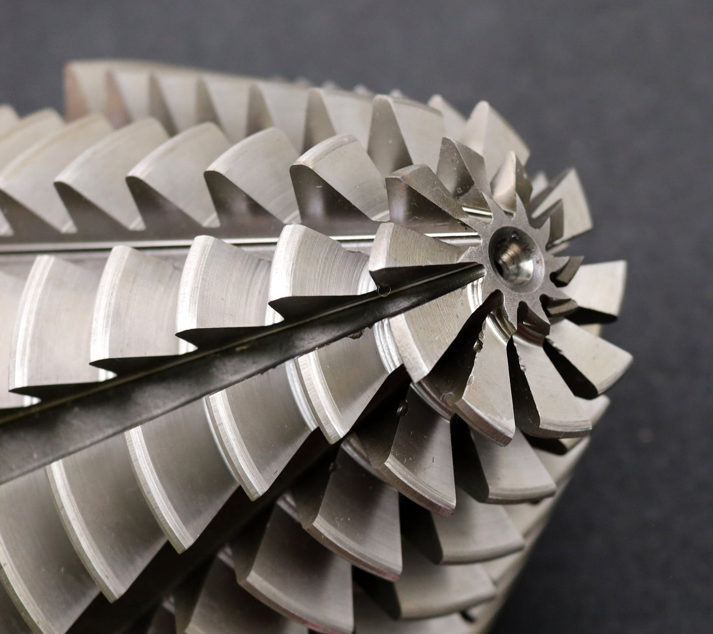 Bild des Artikels KLINGELNBERG-Palloid-Wälzfräser-m=-6,0-EGW-20°-Zahnform-I-1gg.-Links---Rest:-95%