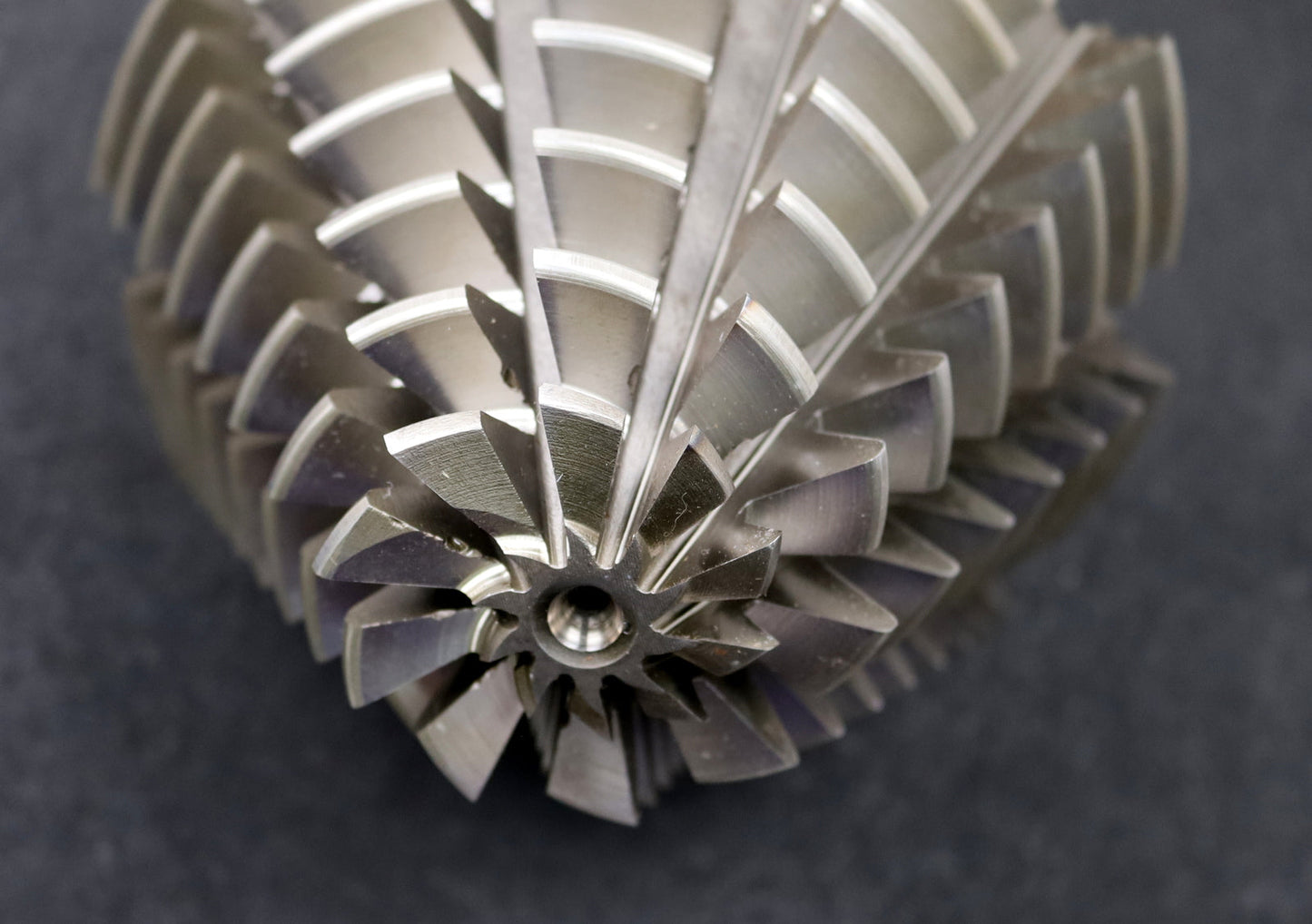 Bild des Artikels KLINGELNBERG-Palloid-Wälzfräser-m=-6,0-EGW-20°-Zahnform-I-1gg.-Links---Rest:-95%