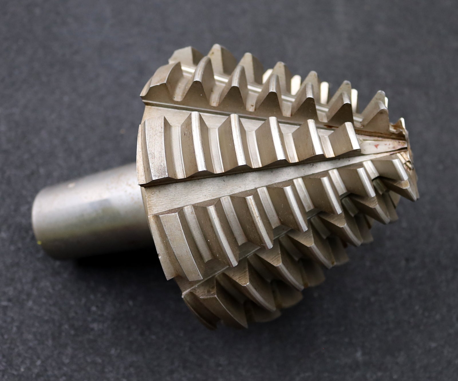 Bild des Artikels KLINGELNBERG-Palloid-Wälzfräser-m=-5,0-EGW-20°-Zahnform-Ill-1gg.-Re.-WN5-52-63