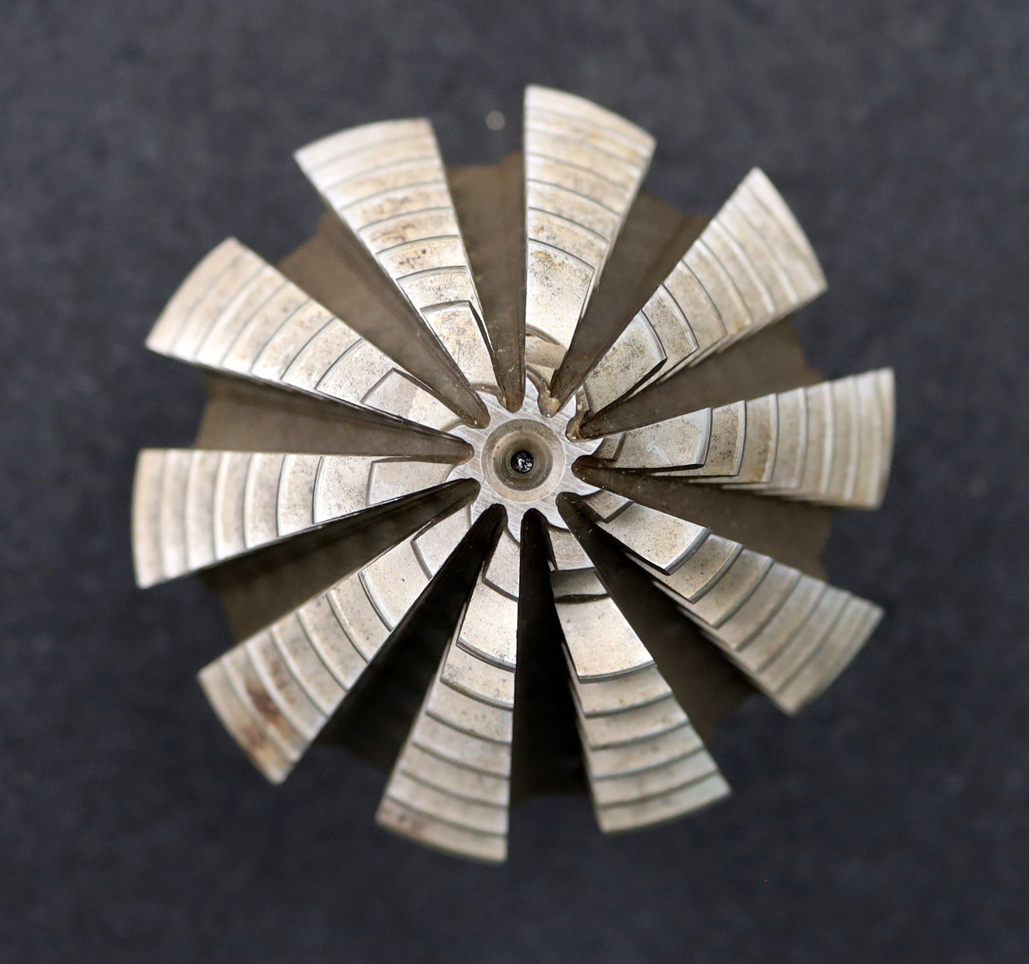 Bild des Artikels KLINGELNBERG-Palloid-Wälzfräser-m=-3,75-EGW-20°-Zahnform-III-1gg.-Rechts-HSS