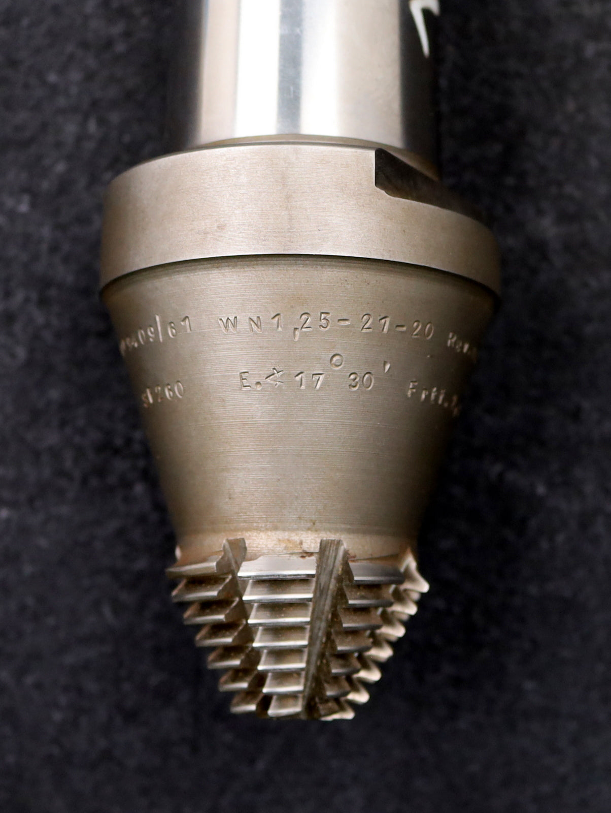 Bild des Artikels KLINGELNBERG-Palloid-Wälzfräser-m=-1,25-17°30´-EGW-Zahnform-III-1gg.-Links-HSS