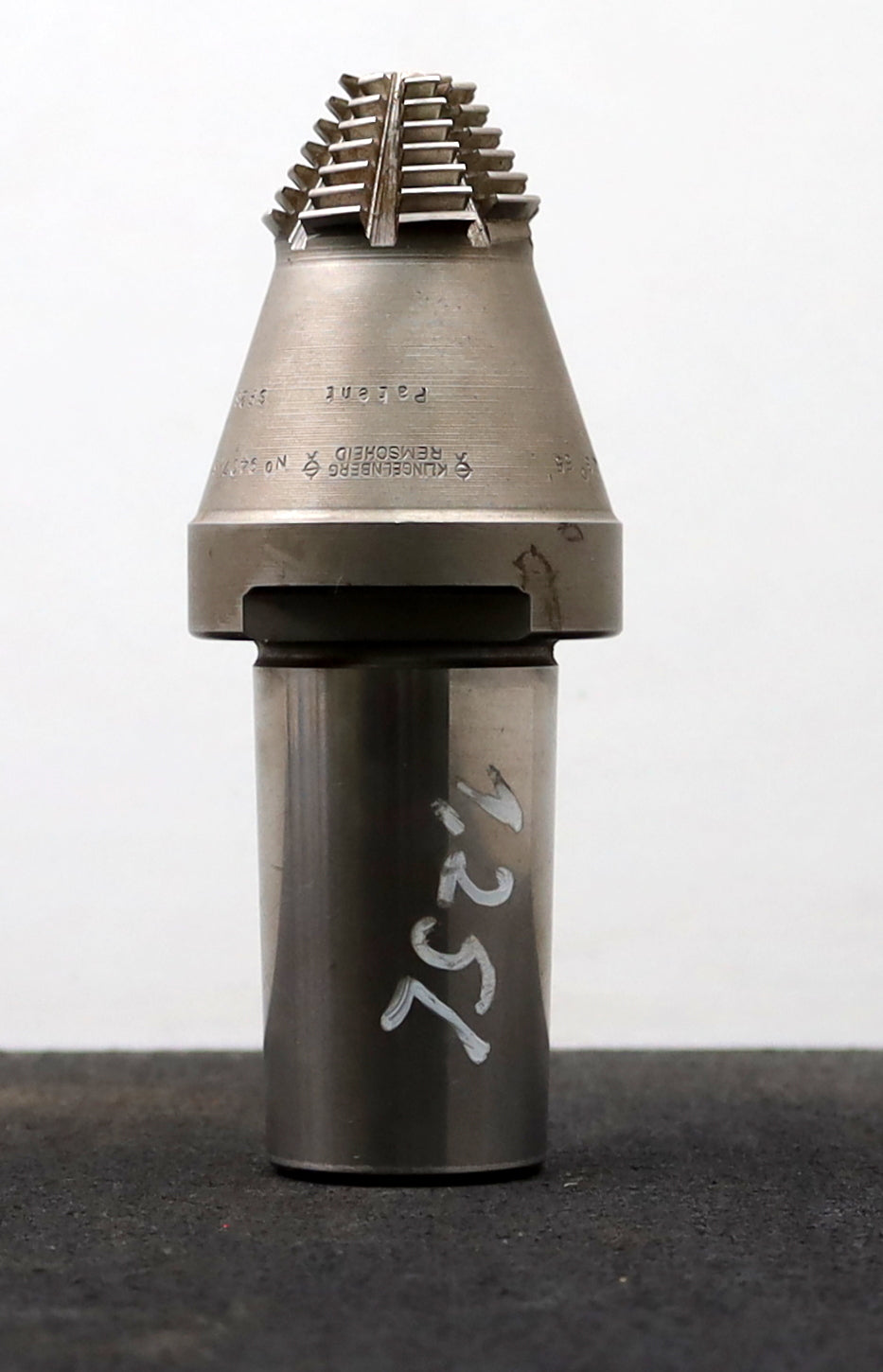 Bild des Artikels KLINGELNBERG-Palloid-Wälzfräser-m=-1,25-17°30´-EGW-Zahnform-III-1gg.-Li-Rest=90%