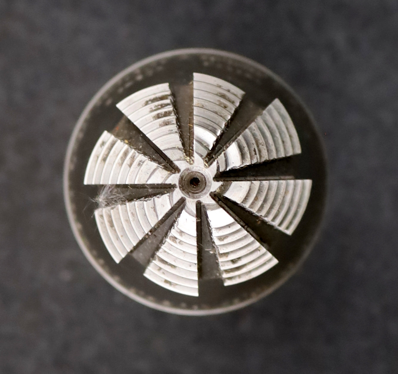 Bild des Artikels KLINGELNBERG-Palloid-Wälzfräser-m=-1,25-EGW-20°-Zahnform-I-1gg.-Links-HSS