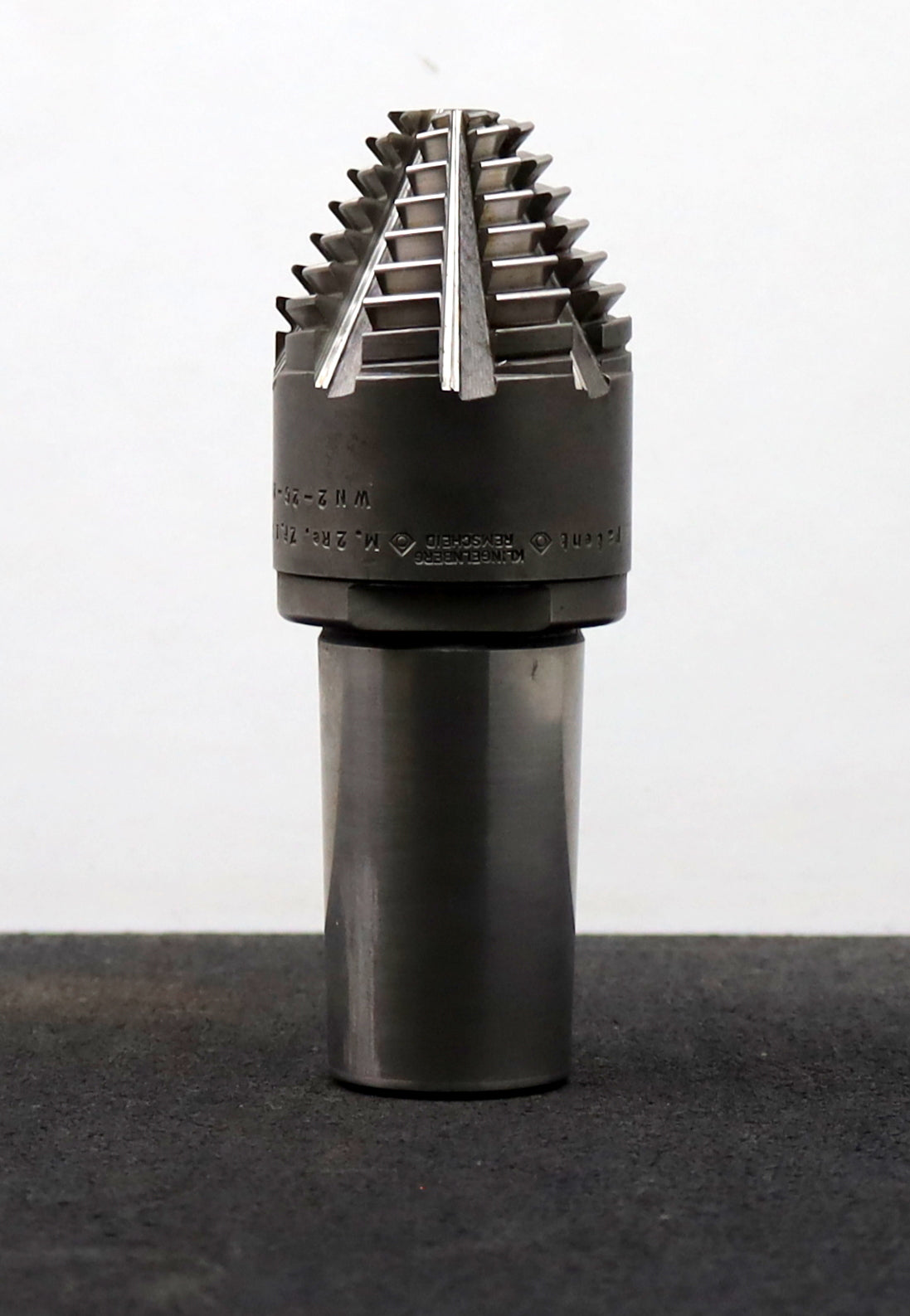Bild des Artikels KLINGELNBERG-Palloid-Wälzfräser-m=-2-EGW-20°-Zahnform-I-1gg.-Rechts-WN2-26-26
