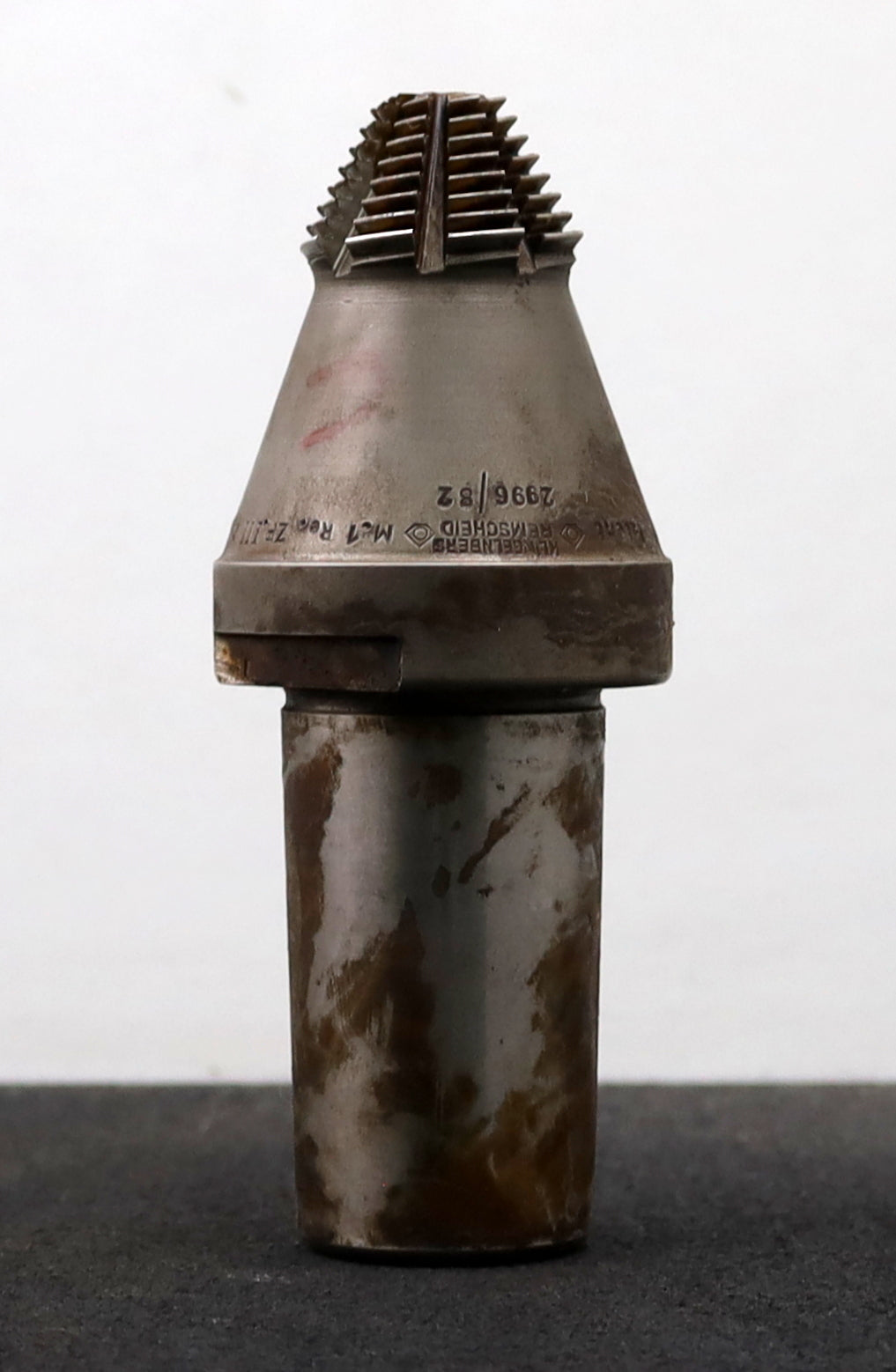 Bild des Artikels KLINGELNBERG-Palloid-Wälzfräser-m=-1-EGW-20°-Zahnform-III-1gg.-Rechts-WN1-18-19