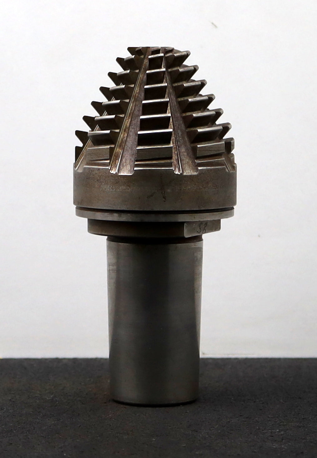 Bild des Artikels KLINGELNBERG-Palloid-Wälzfräser-m=-2,5-EGW-20°-Zahnform-I-1gg.-Rechts-Rest=-75%