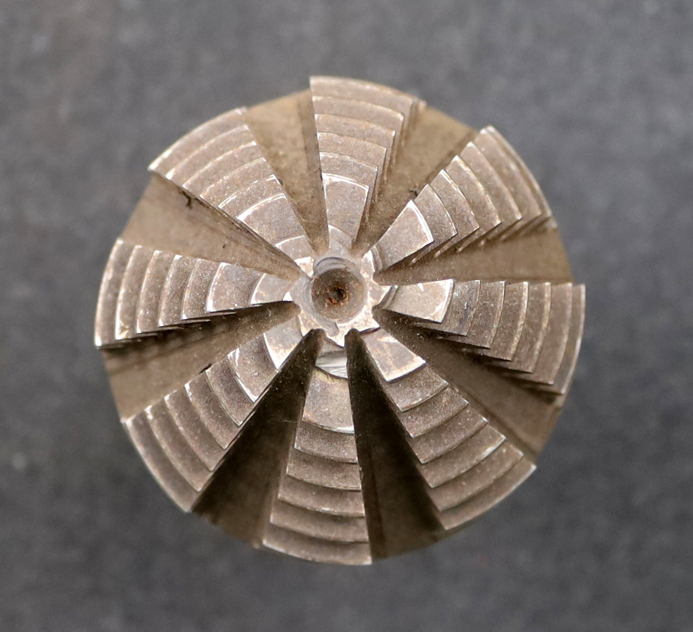 Bild des Artikels KLINGELNBERG-Palloid-Wälzfräser-m=-2,5-EGW-20°-Zahnform-I-1gg.-Links-Rev.-559