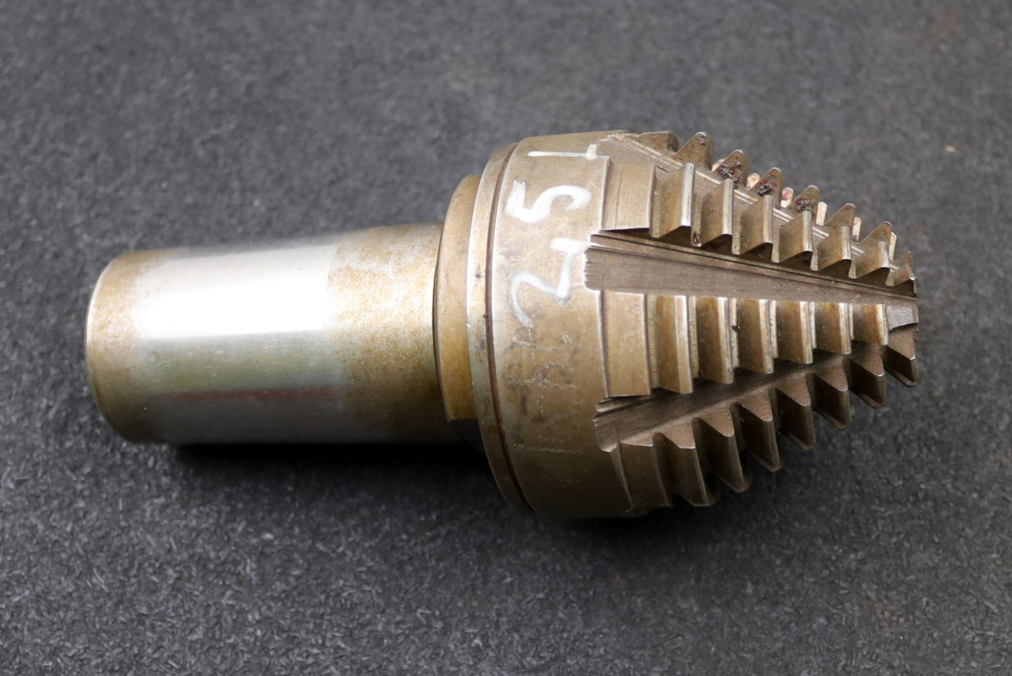 Bild des Artikels KLINGELNBERG-Palloid-Wälzfräser-m=-2,5-EGW-20°-Zahnform-I-1gg.-Links-Rev.-559