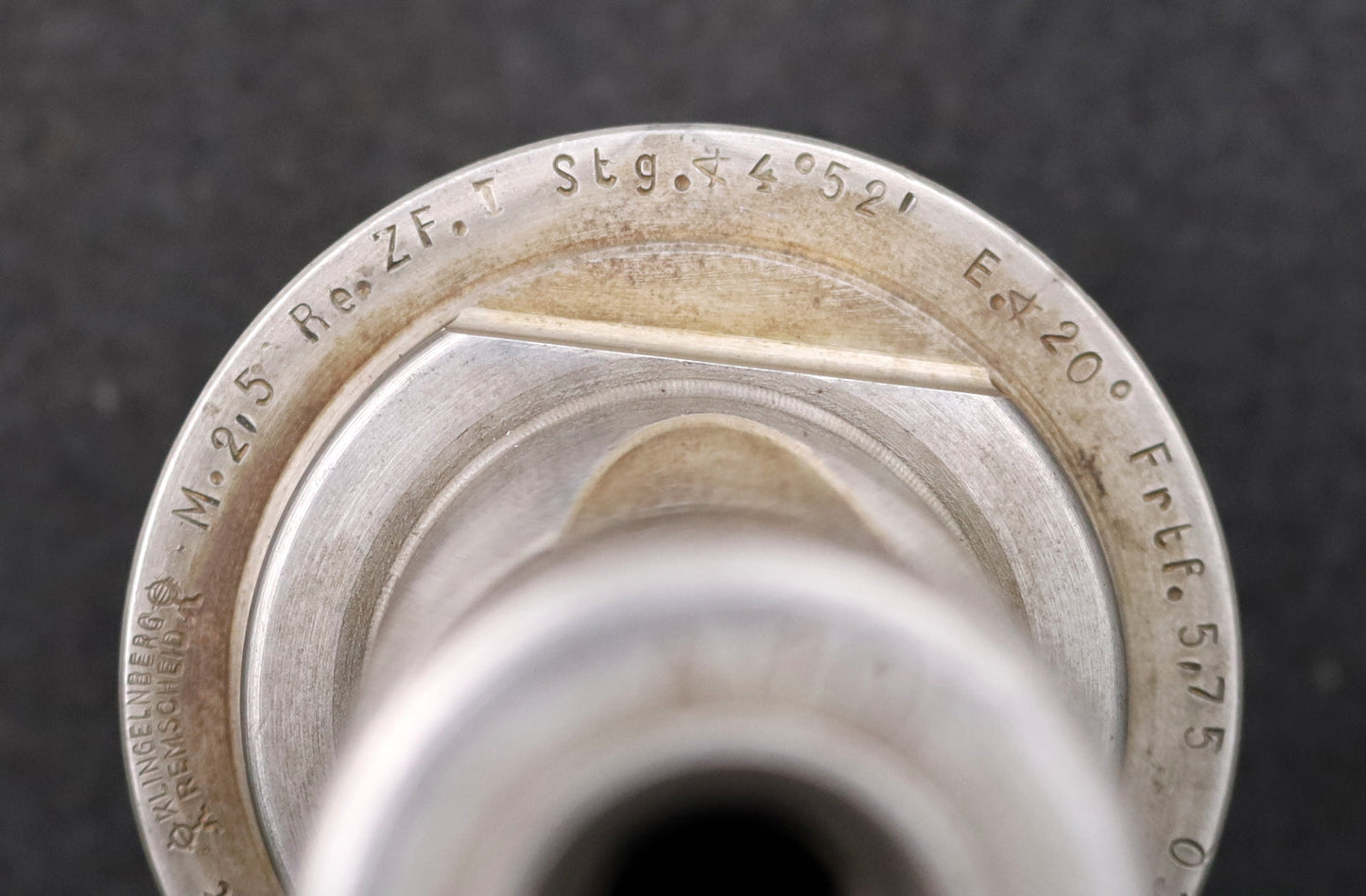 Bild des Artikels KLINGELNBERG-Palloid-Wälzfräser-m=-2,5-EGW-20°-Zahnform-I-1gg.-Rechts-Ø-30x85mm