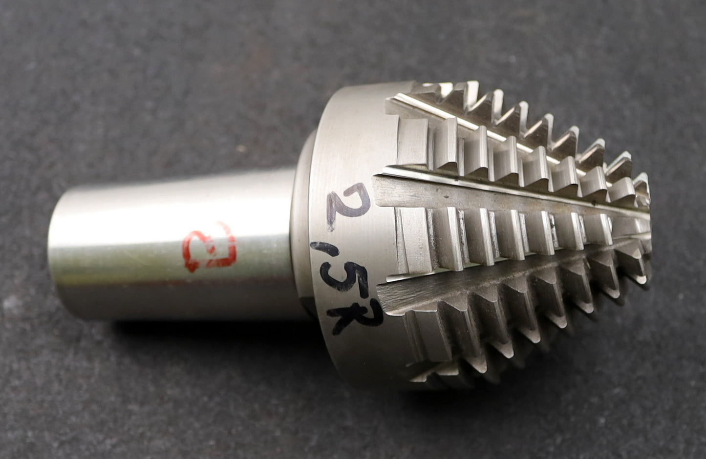 Bild des Artikels KLINGELNBERG-Palloid-Wälzfräser-m=-2,5-EGW-20°-Zahnform-I-1gg.-Rechts-Ø-30x85mm