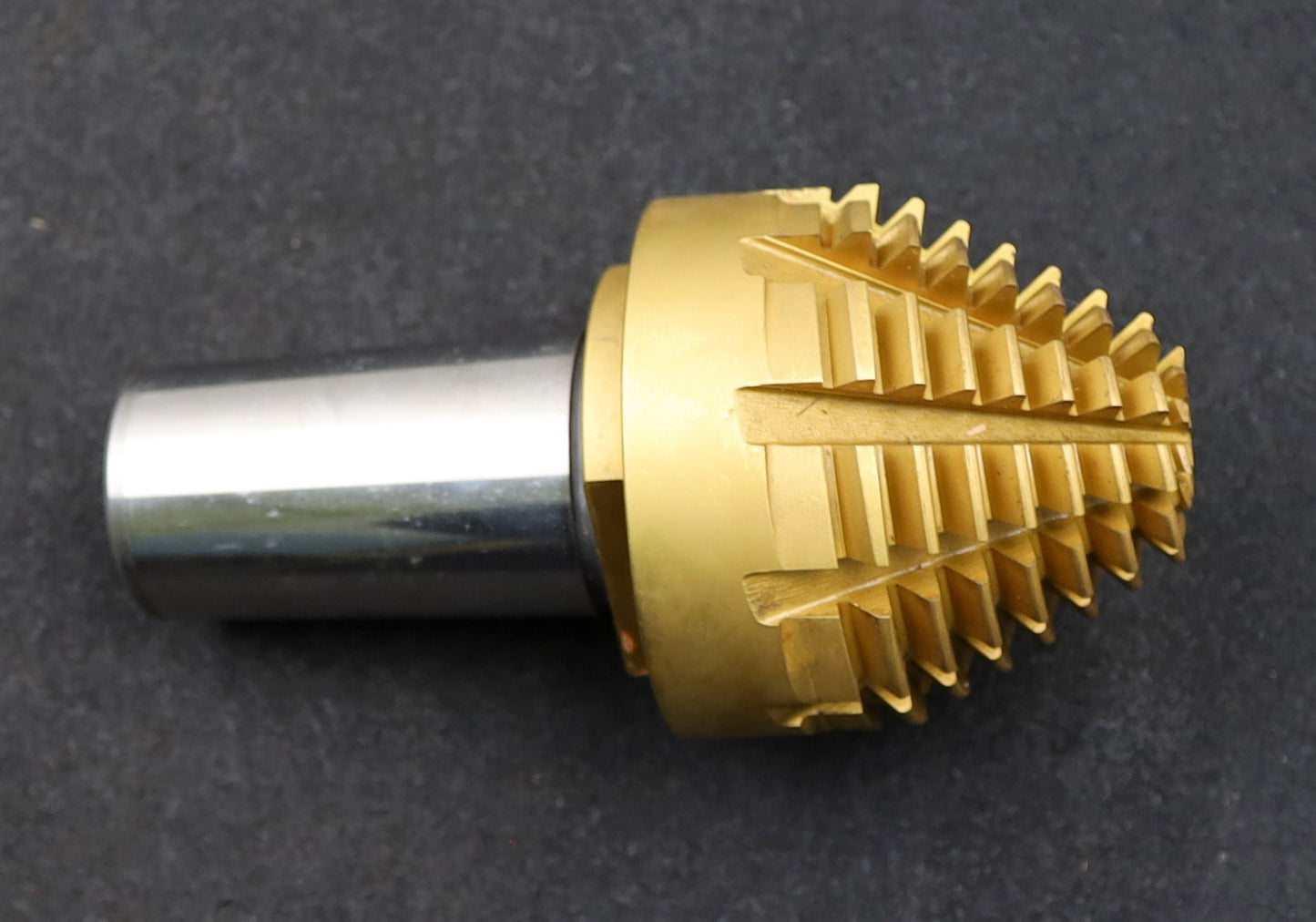 Bild des Artikels KLINGELNBERG-Palloid-Wälzfräser-m=-2,5-EGW-20°-Zahnform-I-1gg.-Rechts-Ø-35x85mm