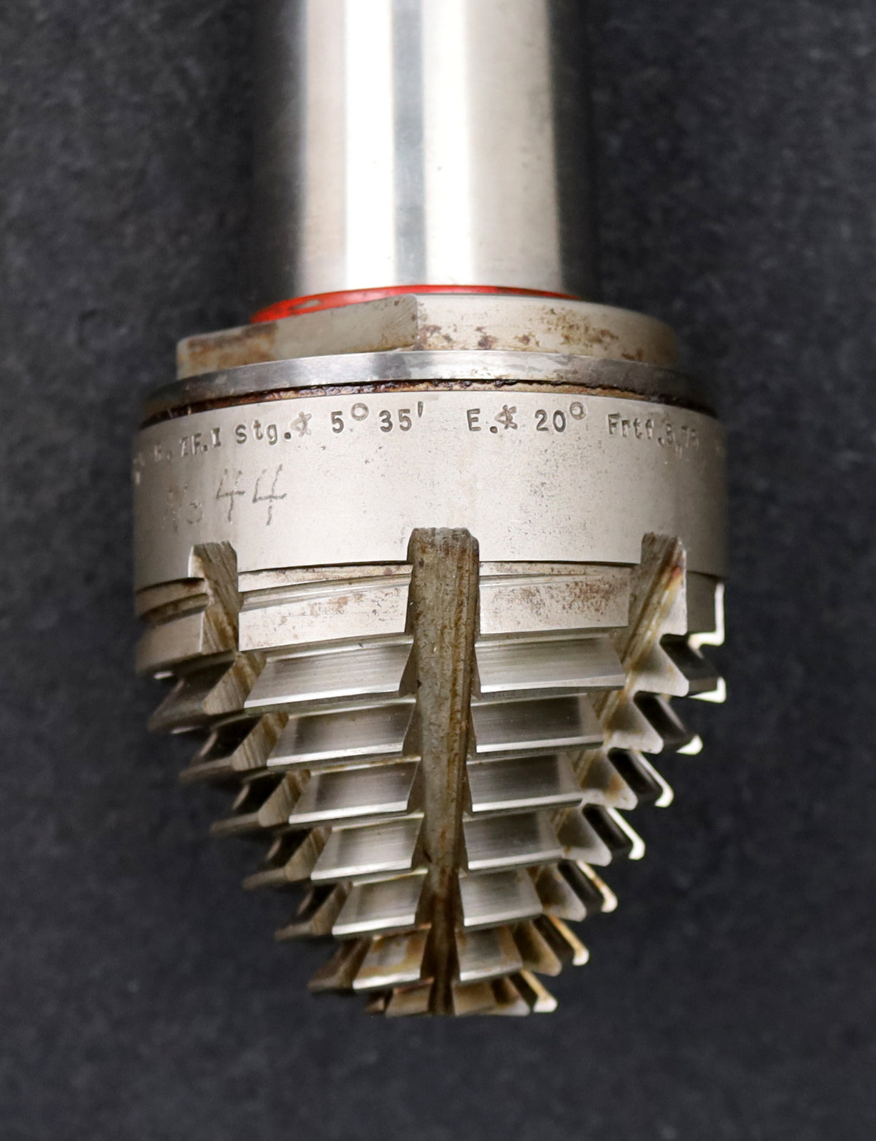 Bild des Artikels KLINGELNBERG-Palloid-Wälzfräser-m=-2,5-EGW-20°-Zahnform-I-1gg.-Rechts-Ø-31x77mm