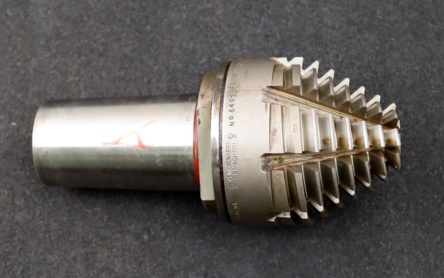 Bild des Artikels KLINGELNBERG-Palloid-Wälzfräser-m=-2,5-EGW-20°-Zahnform-I-1gg.-Rechts-Ø-31x77mm