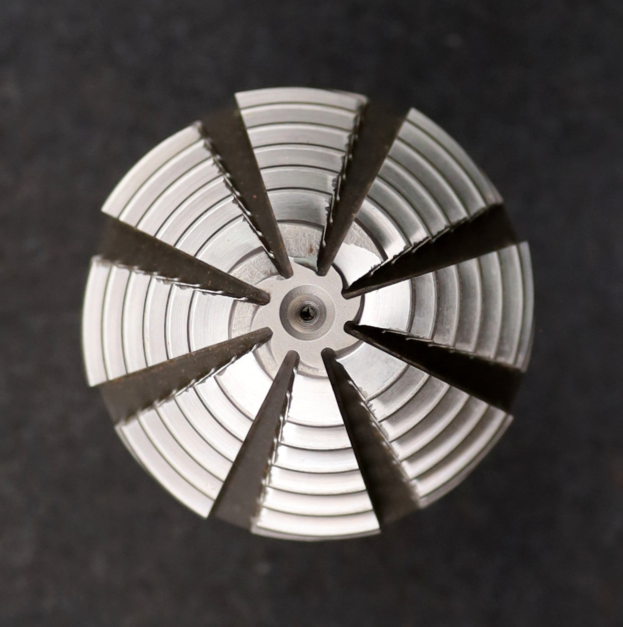 Bild des Artikels KLINGELNBERG-Palloid-Wälzfräser-m=-2,5-EGW-20°-Zahnform-I-1gg.-Rechts-Ø-30x77mm