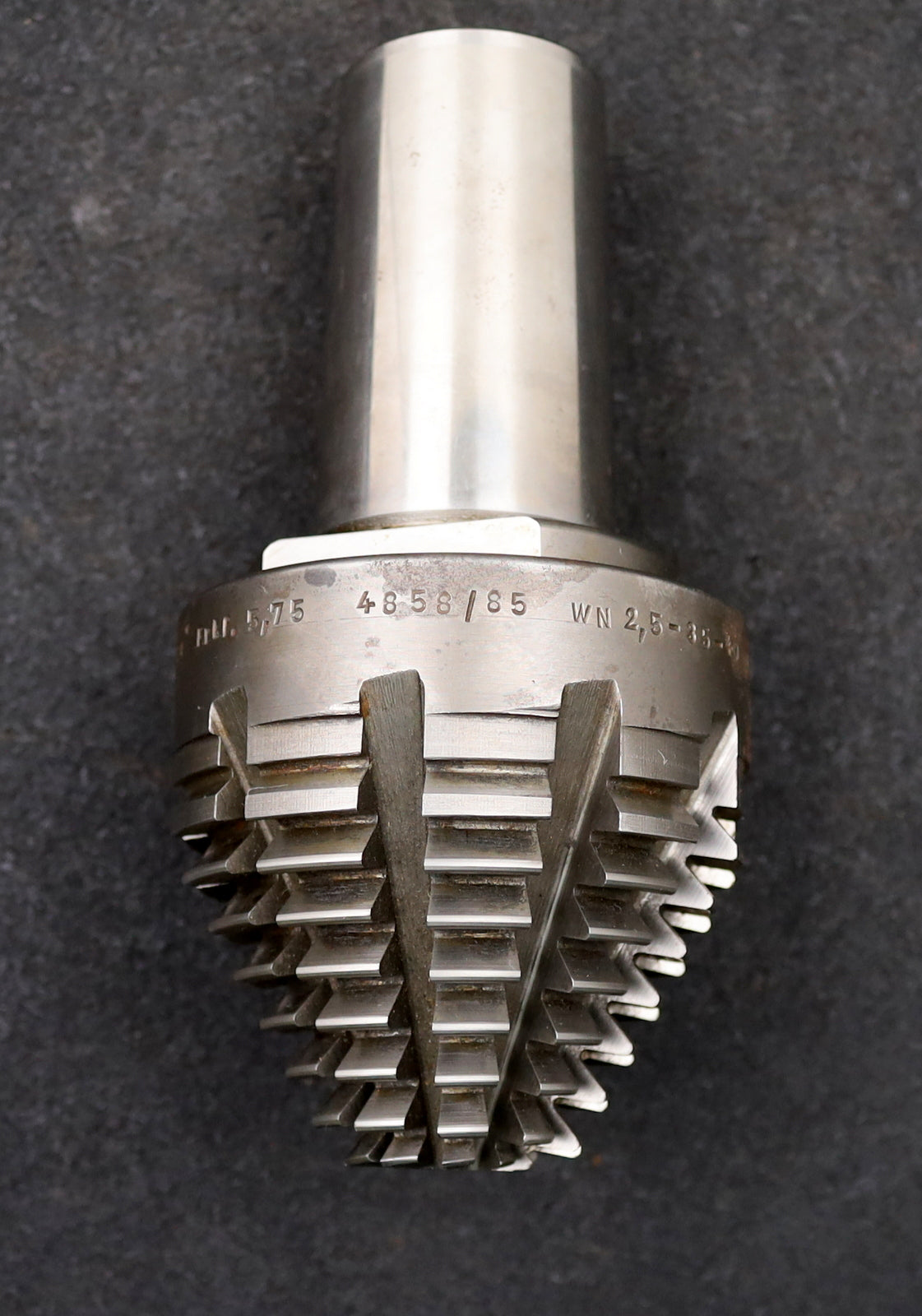 Bild des Artikels KLINGELNBERG-Palloid-Wälzfräser-m=-2,5-EGW-20°-Zahnform-I-1gg.-Links-HF-ECO-HSS