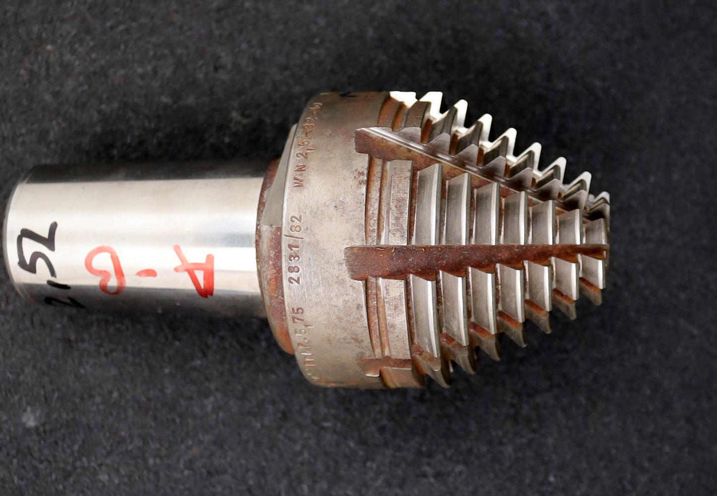 Bild des Artikels KLINGELNBERG-Palloid-Wälzfräser-m=-2,5-EGW-20°-Zahnform-I-1gg.-Links-Ø-36x82mm