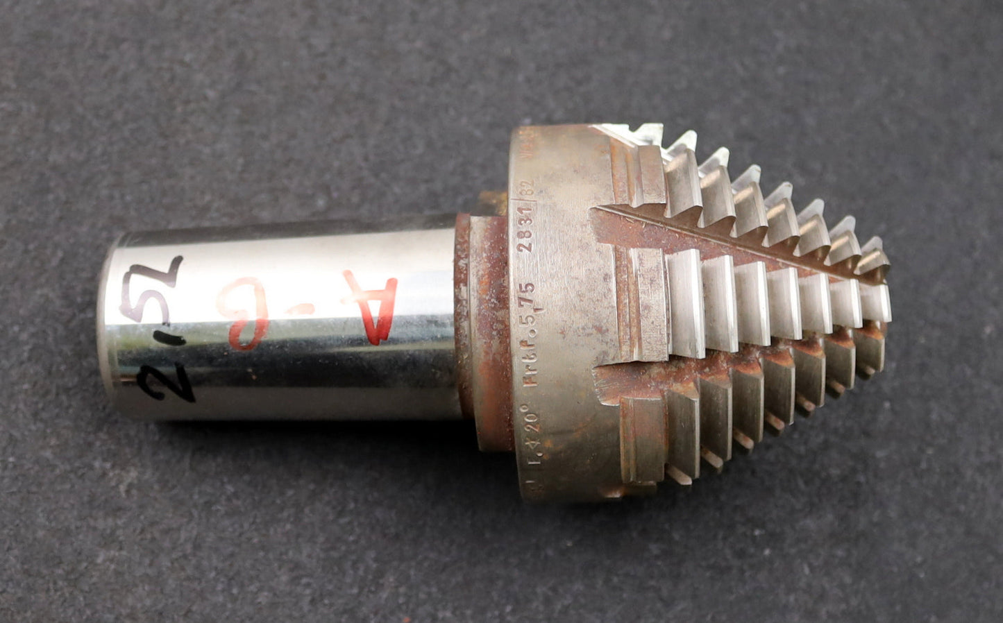 Bild des Artikels KLINGELNBERG-Palloid-Wälzfräser-m=-2,5-EGW-20°-Zahnform-I-1gg.-Links-Ø-36x82mm