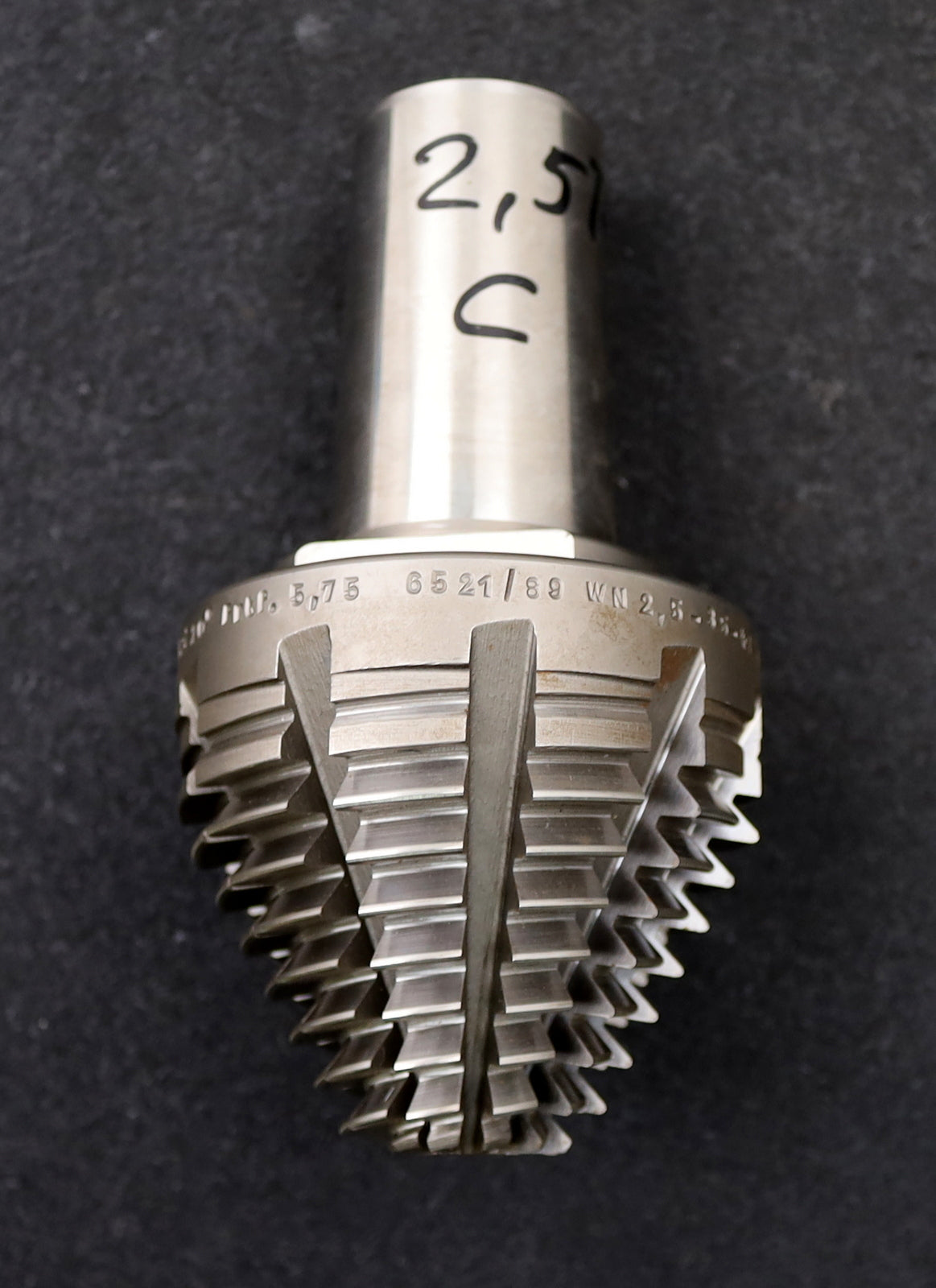 Bild des Artikels KLINGELNBERG-Palloid-Wälzfräser-m=-2,5-EGW-20°-Zahnform-III-1gg.-Re.-Ø-36x91mm