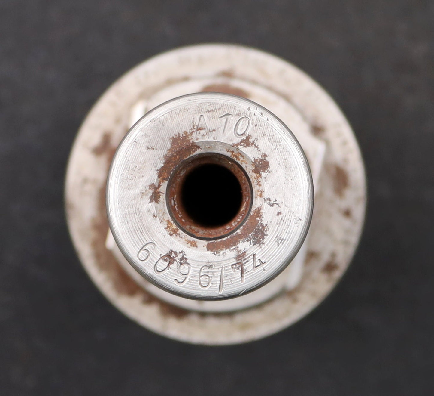 Bild des Artikels KLINGELNBERG-Palloid-Wälzfräser-m=-2,5-EGW-20°-Zahnform-I-1gg.-Links-Rest=-95%