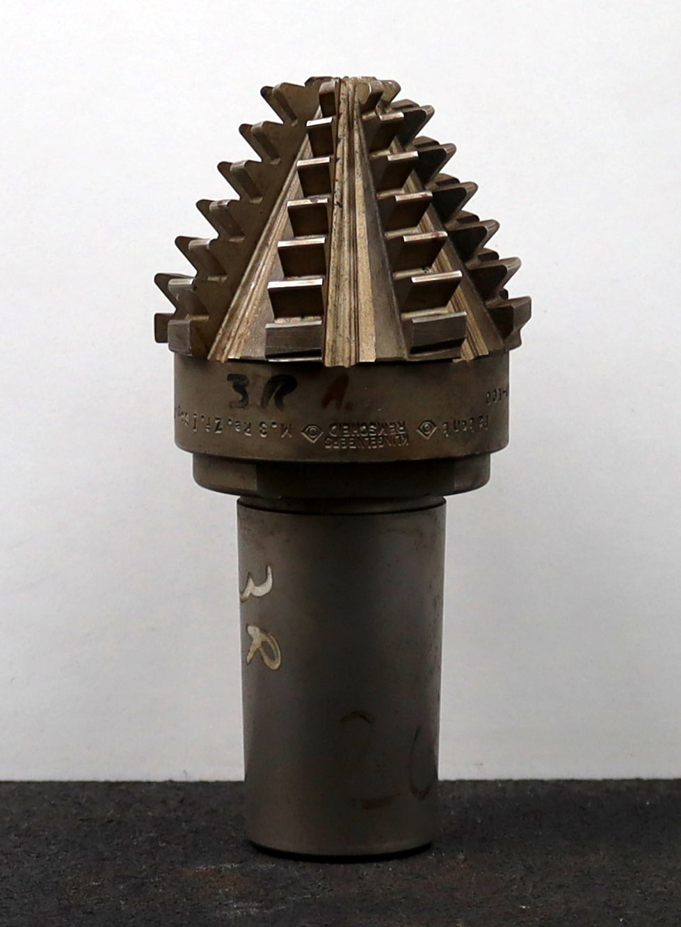 Bild des Artikels KLINGELNBERG-Palloid-Wälzfräser-m=-3-EGW-20°-Zahnform-I-1gg.-Rechts-HF-ECO