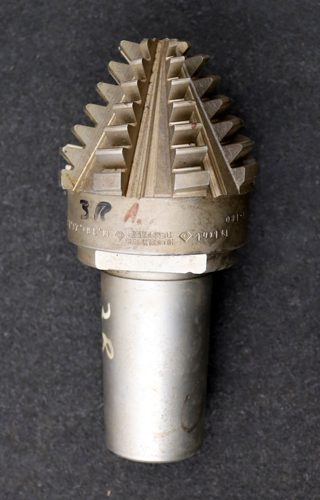 Bild des Artikels KLINGELNBERG-Palloid-Wälzfräser-m=-3-EGW-20°-Zahnform-I-1gg.-Rechts-HF-ECO