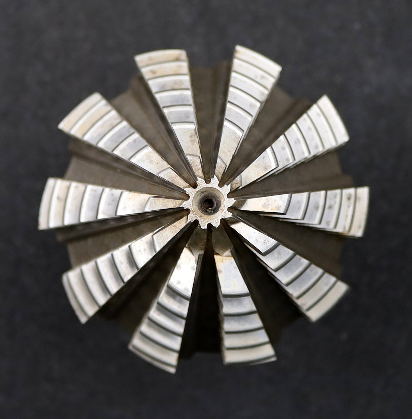 Bild des Artikels KLINGELNBERG-Palloid-Wälzfräser-m=-4,25-EGW-20°-Zahnform-III-1gg.-Links-HSS