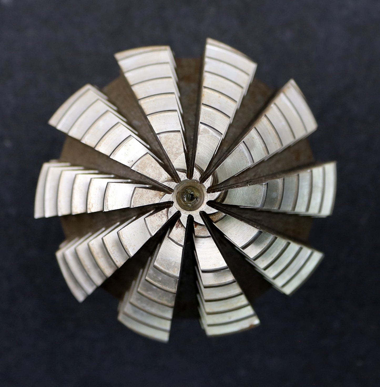 Bild des Artikels KLINGELNBERG-Palloid-Wälzfräser-m=-4,5-EGW-20°-Zahnform-I-1gg.-Re.-WN4,5-48-57