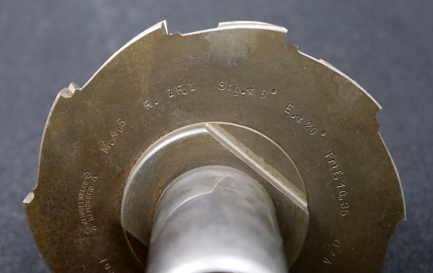 Bild des Artikels KLINGELNBERG-Palloid-Wälzfräser-m=-4,5-EGW-20°-Zahnform-I-1gg.-Rechts-Rest=-70%