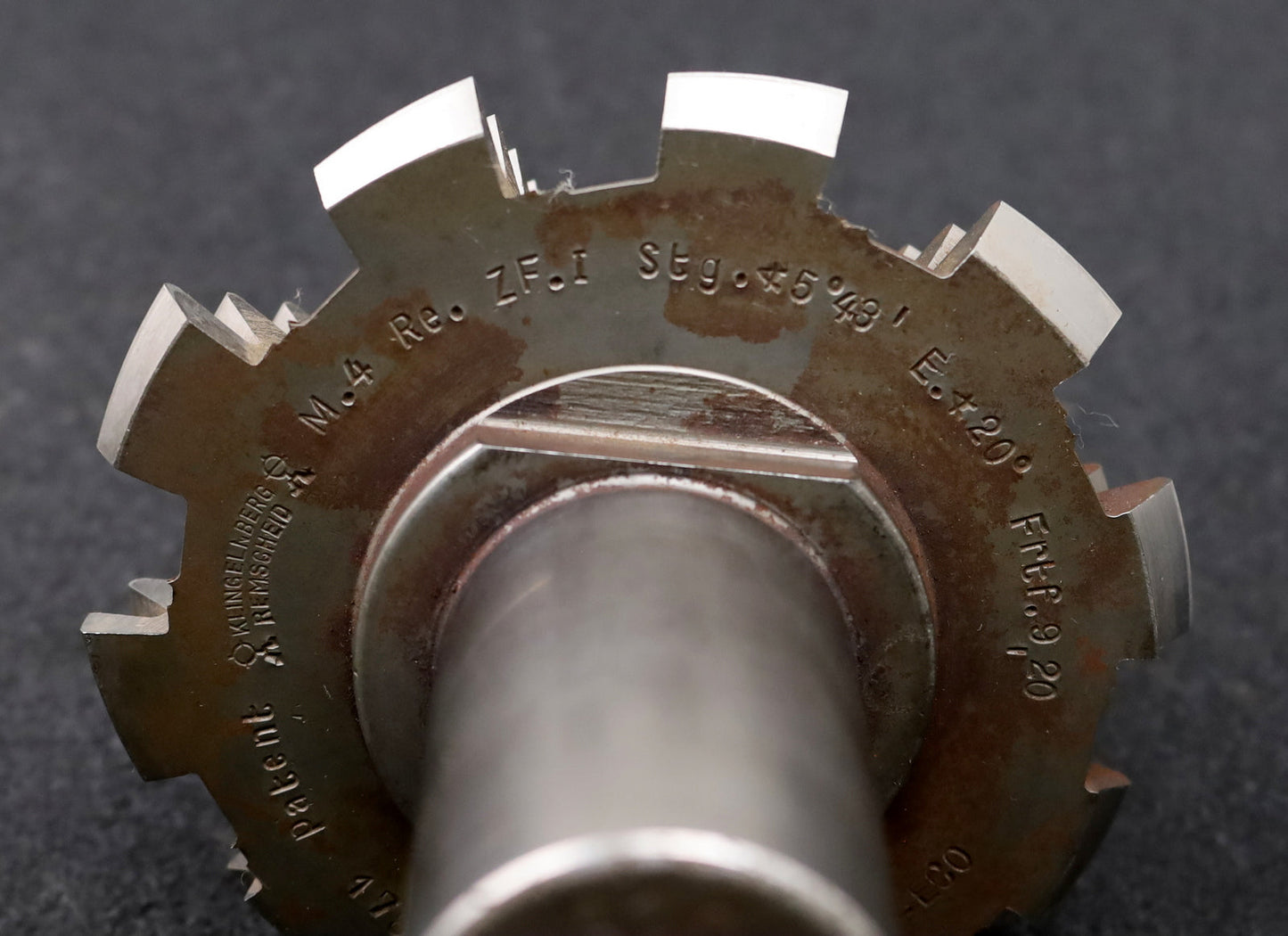 Bild des Artikels KLINGELNBERG-Palloid-Wälzfräser-m=-4-EGW-20°-Zahnform-I-1gg.-Rechts-HF-ECO