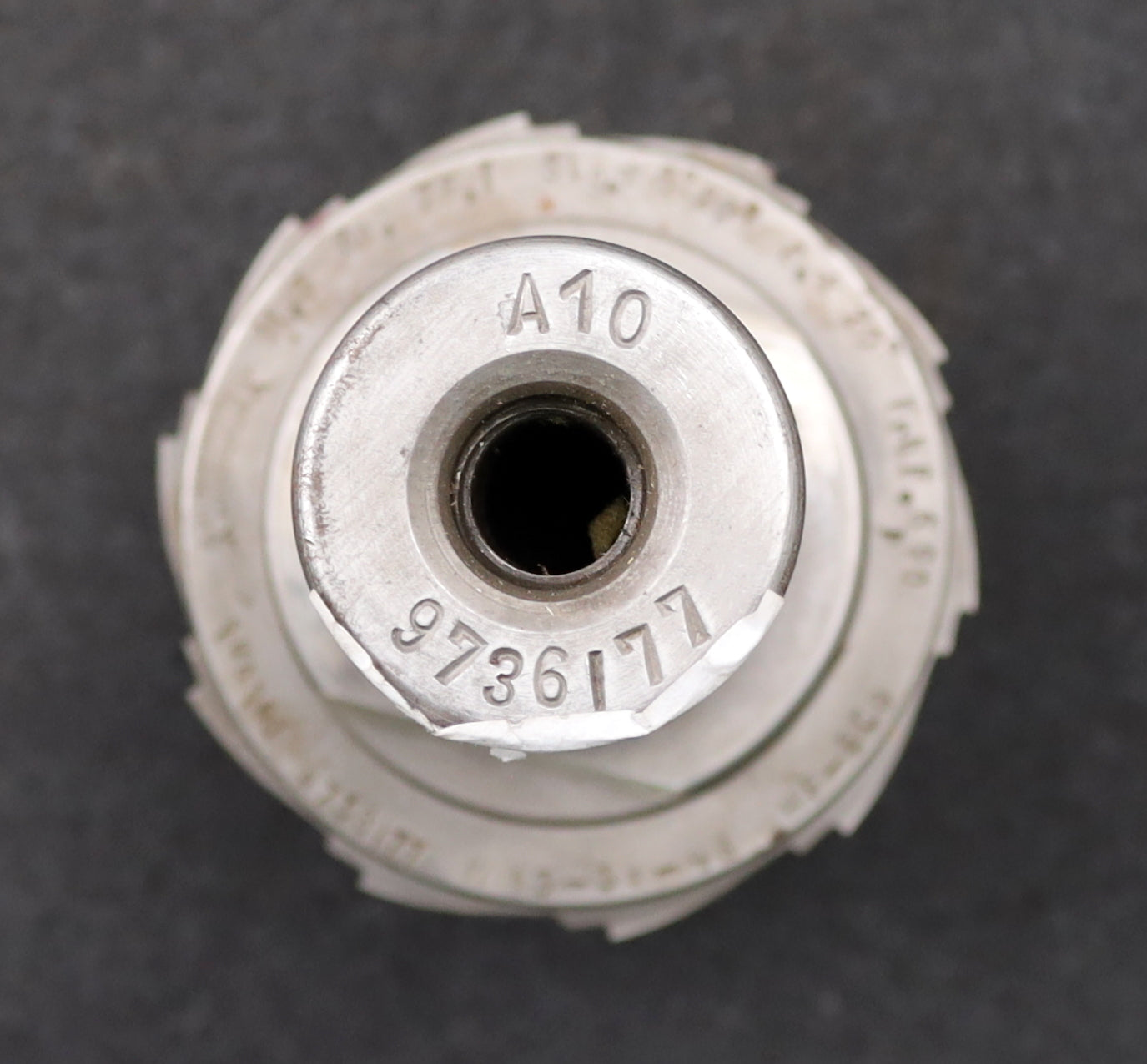 Bild des Artikels KLINGELNBERG-Palloid-Wälzfräser-m=-3-EGW-20°-Zahnform-I-1gg.-Rechts-Rest=-70%