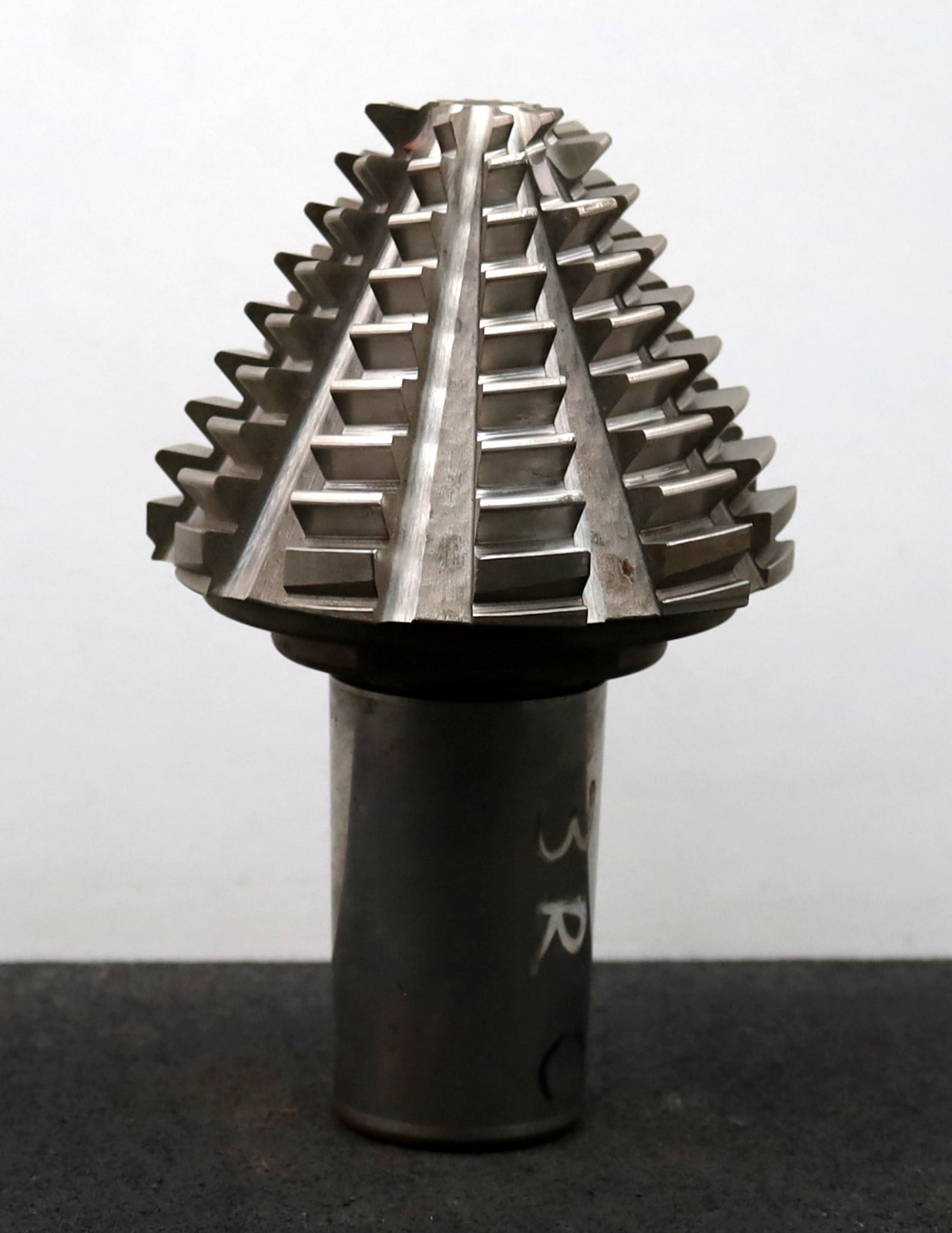 Bild des Artikels KLINGELNBERG-Palloid-Wälzfräser-m=-3-EGW-20°-Zahnform-I-1gg.-Rechts-Rest=-65%