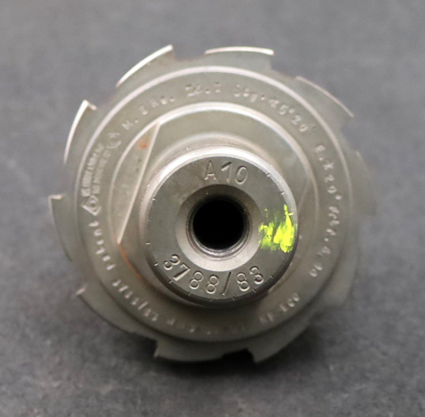 Bild des Artikels KLINGELNBERG-Palloid-Wälzfräser-m=-3-EGW-20°-Zahnform-I-1gg.-Rechts-Rest=-95%