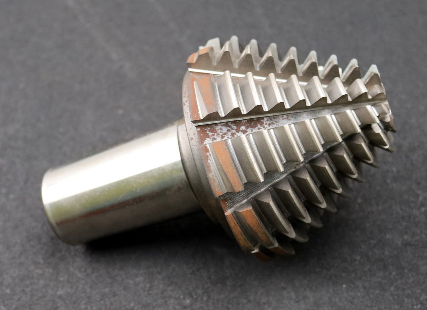 Bild des Artikels KLINGELNBERG-Palloid-Wälzfräser-m=-3-EGW-20°-Zahnform-I-1gg.-Rechts-Rest=-95%