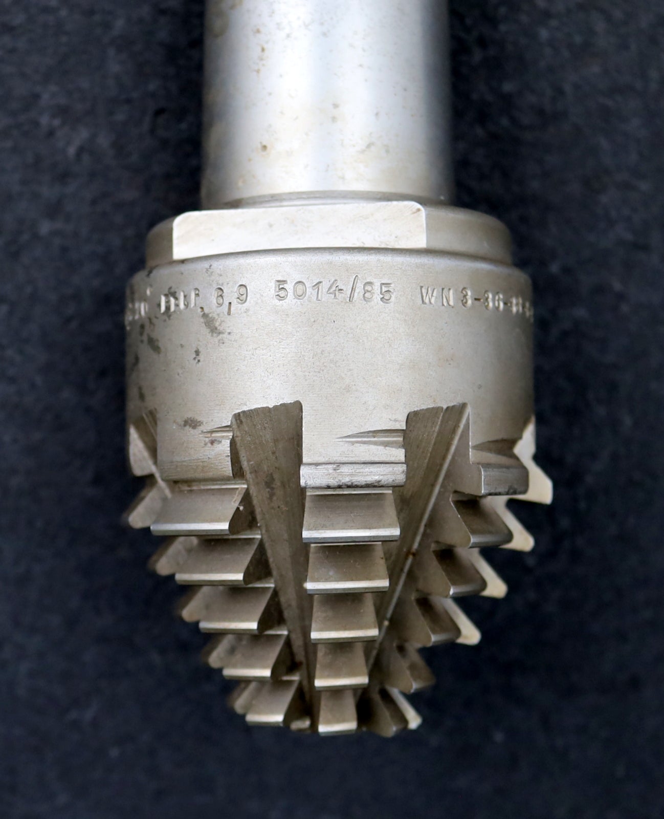 Bild des Artikels KLINGELNBERG-Palloid-Wälzfräser-m=-3-EGW-20°-Zahnform-I-1gg.-Li-WN3-36-38-8-P-SP