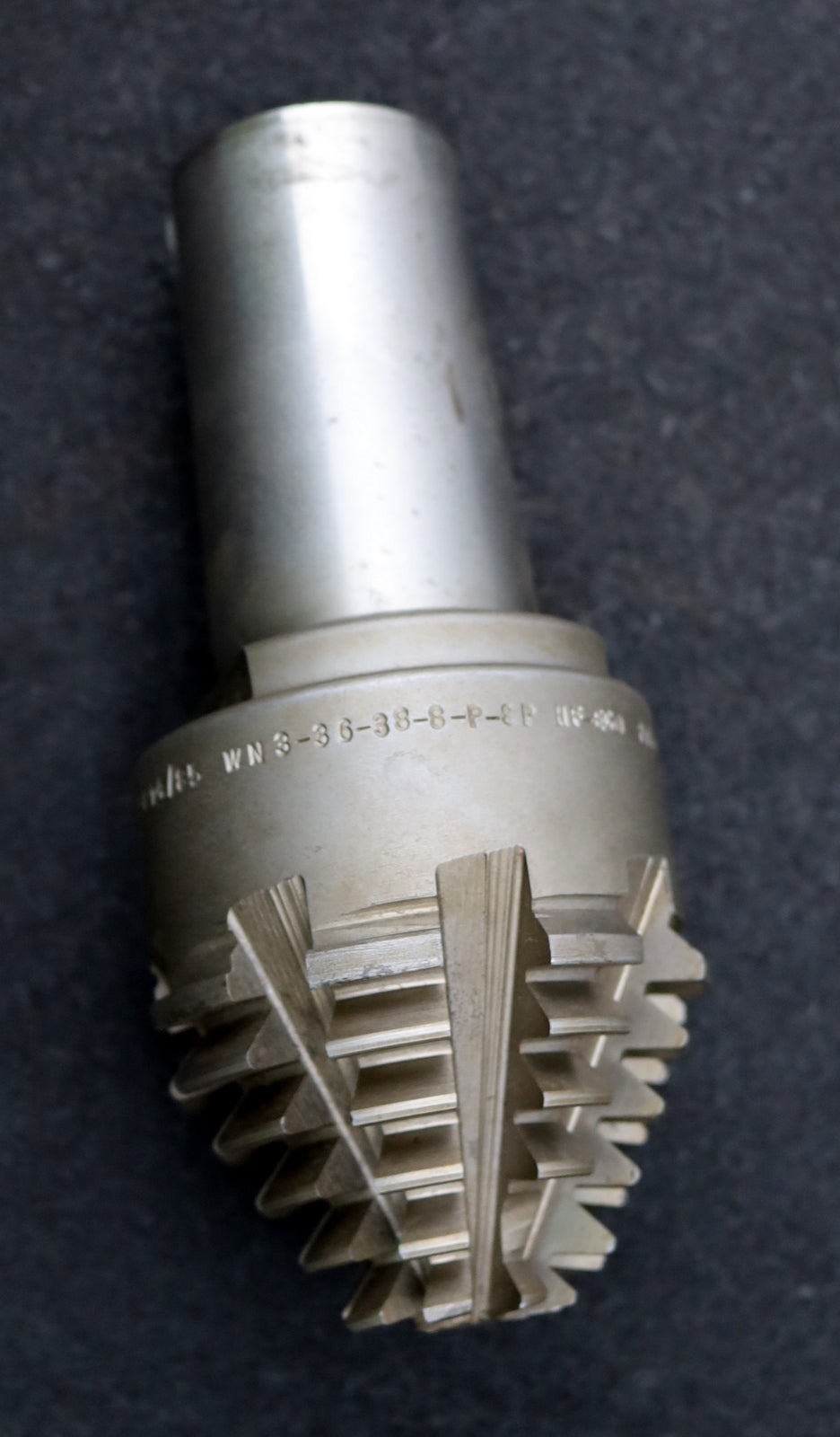 Bild des Artikels KLINGELNBERG-Palloid-Wälzfräser-m=-3-EGW-20°-Zahnform-I-1gg.-Li-WN3-36-38-8-P-SP