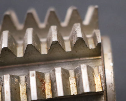 Bild des Artikels PWS-Zahnrad-Wälzfräser-m=2,5mm-BPIII-DIN-3972-EGW-20°-Ø70x58xØ27mm-2gg.-Re