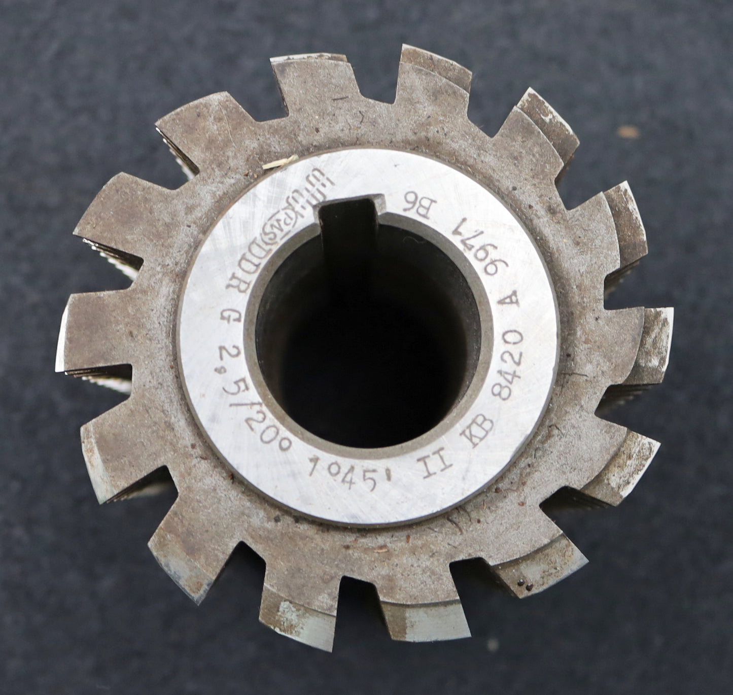 Bild des Artikels PWS-Zahnrad-Wälzfräser-m=2,5mm-BPII-DIN-3972-EGW-20°-Ø90x88xØ32mm-14-Spannuten