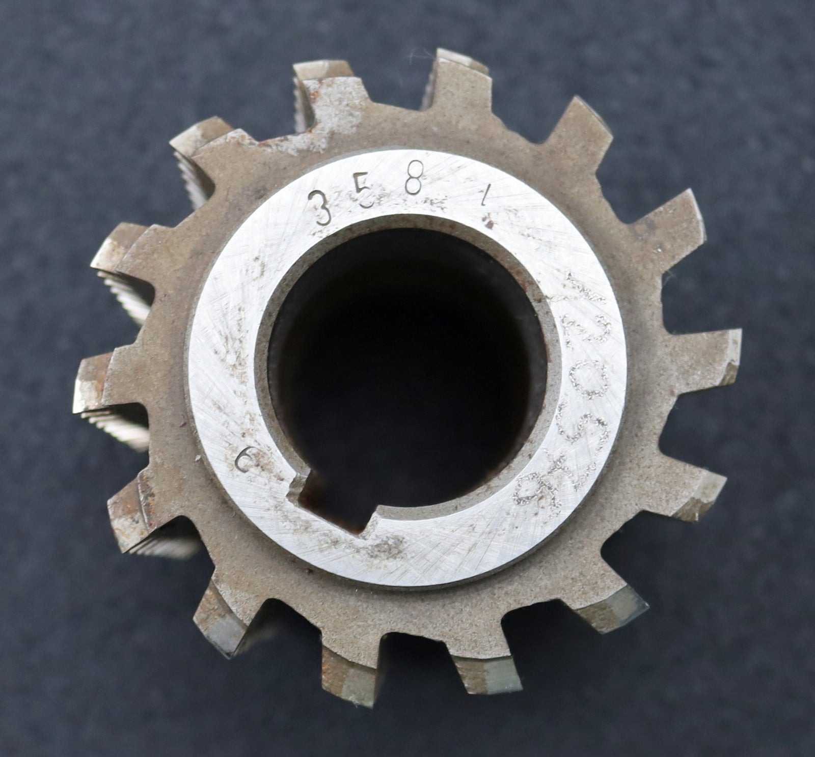 Bild des Artikels PWS-Zahnrad-Wälzfräser-m=2,0mm-BPII-DIN-3972-EGW-20°-Ø78x71xØ32mm-14-Spannuten